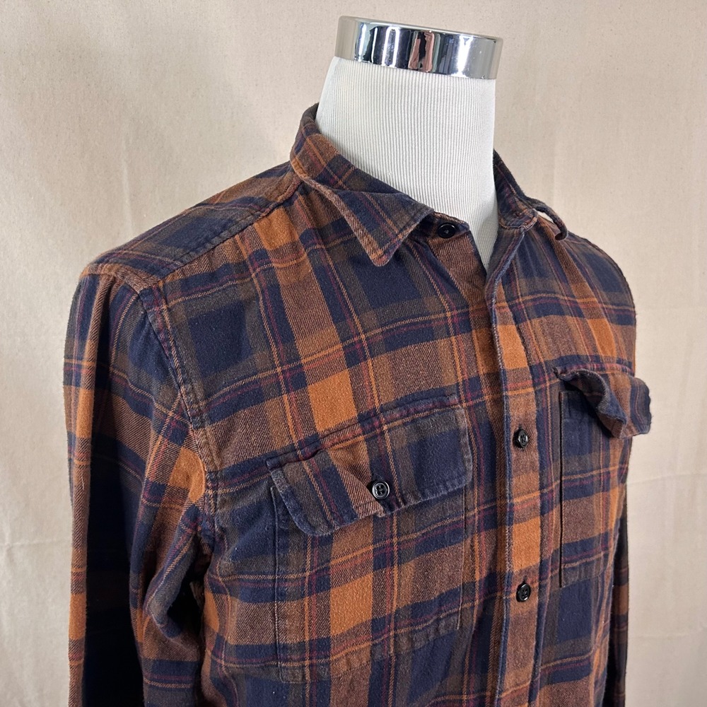 Madewell Navy Black and Rust Brown Men’s Cotton Flannel Casual Button Down